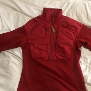 Fjall Raven small red pullover